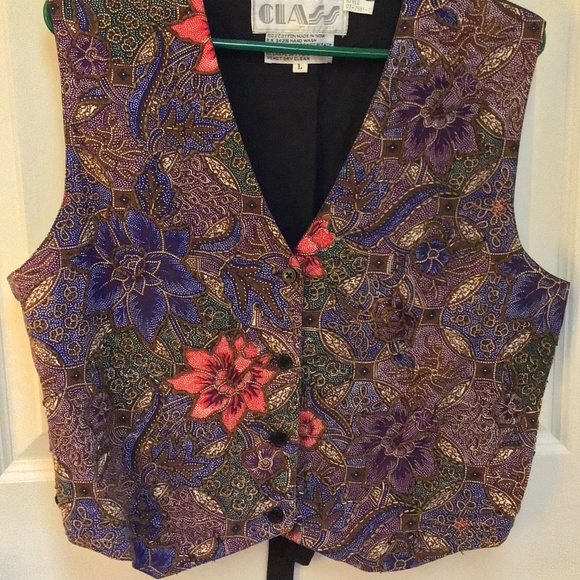 Ladies floral print beaded vest - Picture 2 of 3